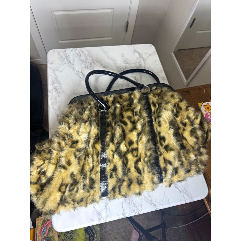 Donna Salyers Fabulous Furs Leopard Print Tote Zip Double Handles Lined Silver